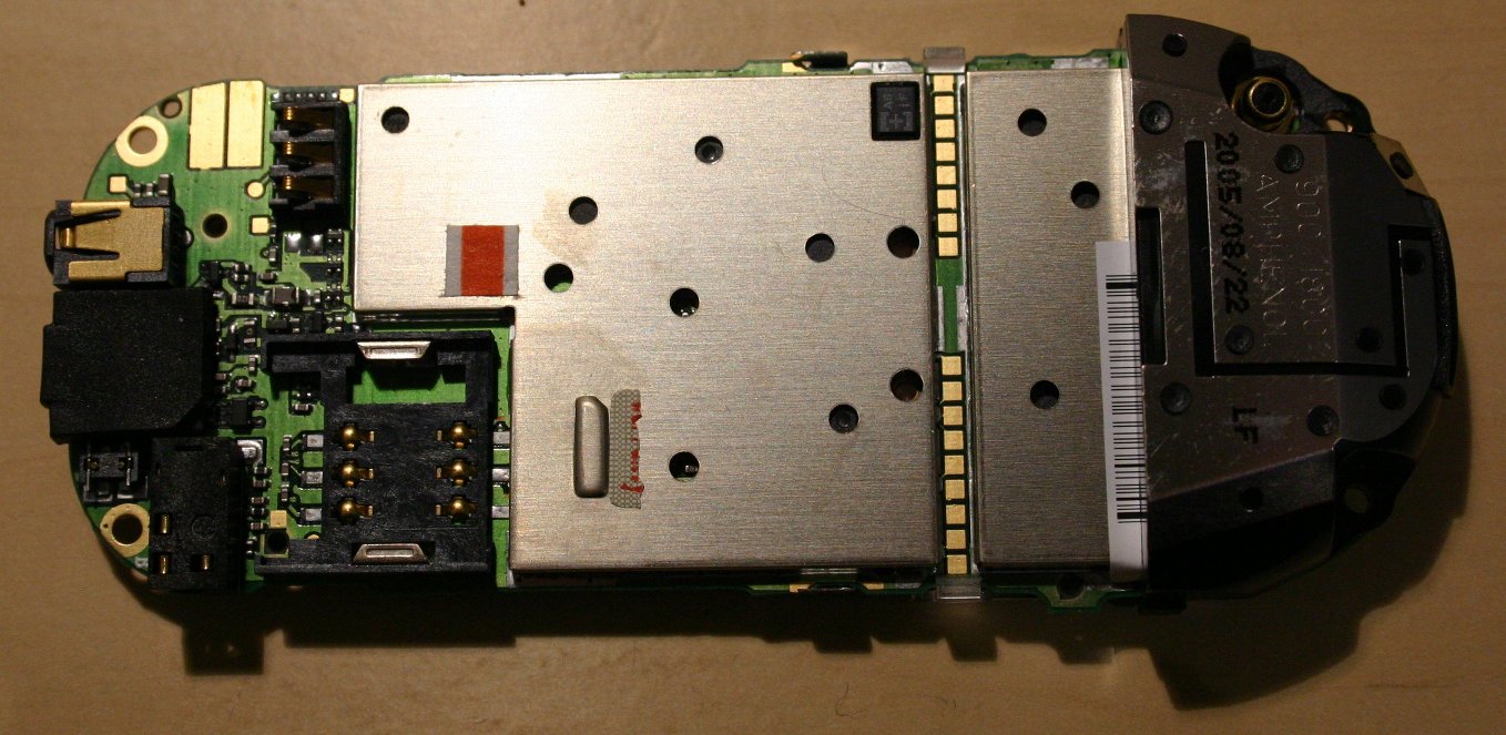 c115 pcb backside with shielding cover + antenna