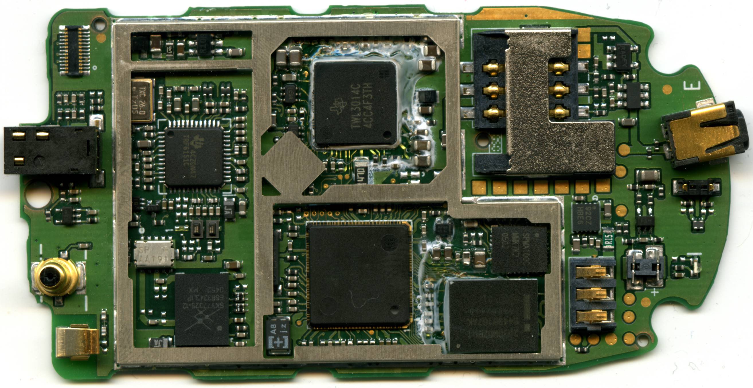 PCB scan of the Motorola V171